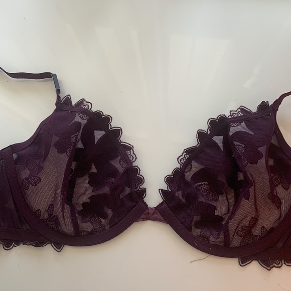 Very Sexy VS low cut Demi bra 34D - Picture 3 of 4